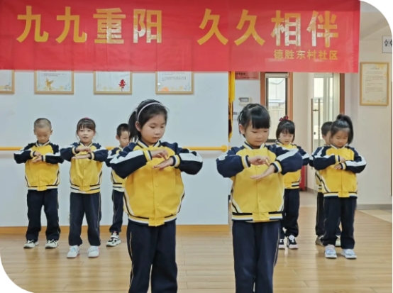 【美趣·时刻】萌娃庆重阳，同乐传递爱——杭州市德胜东村幼儿园重阳节活动
